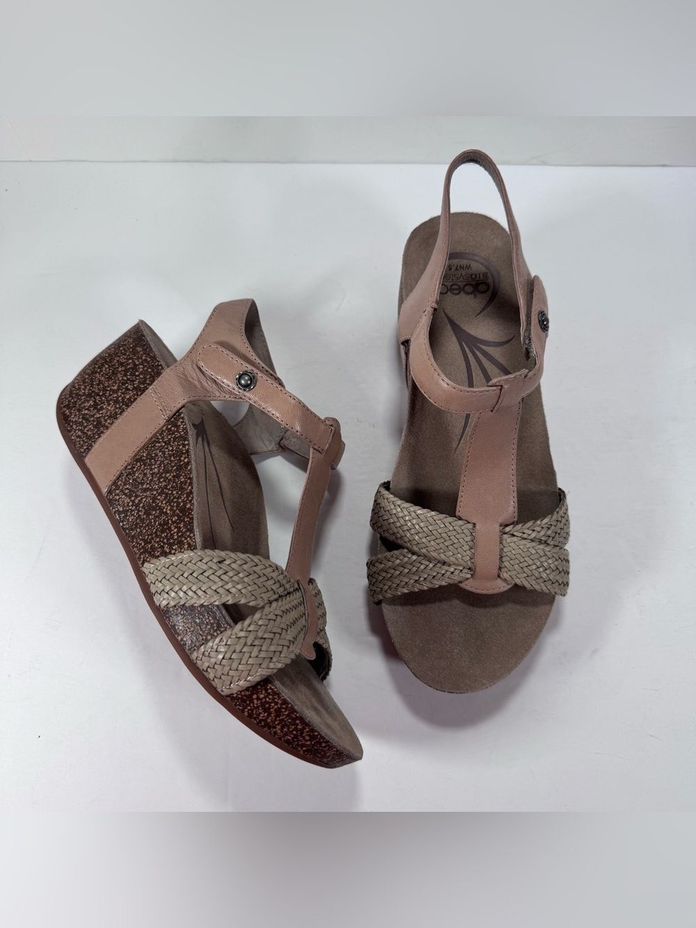 Abeo B.I.O. System Neutral Tan Leather Cork Wedge Comfort Shoe Sandals Women 7.5